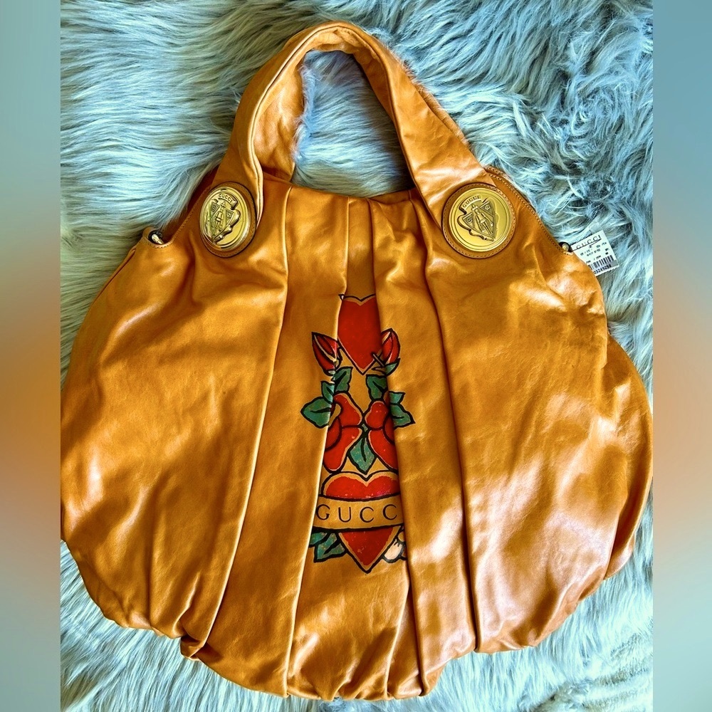 💯 Authentic Gucci Tattoo Heart Soft Italian Leather Bag ♥️
